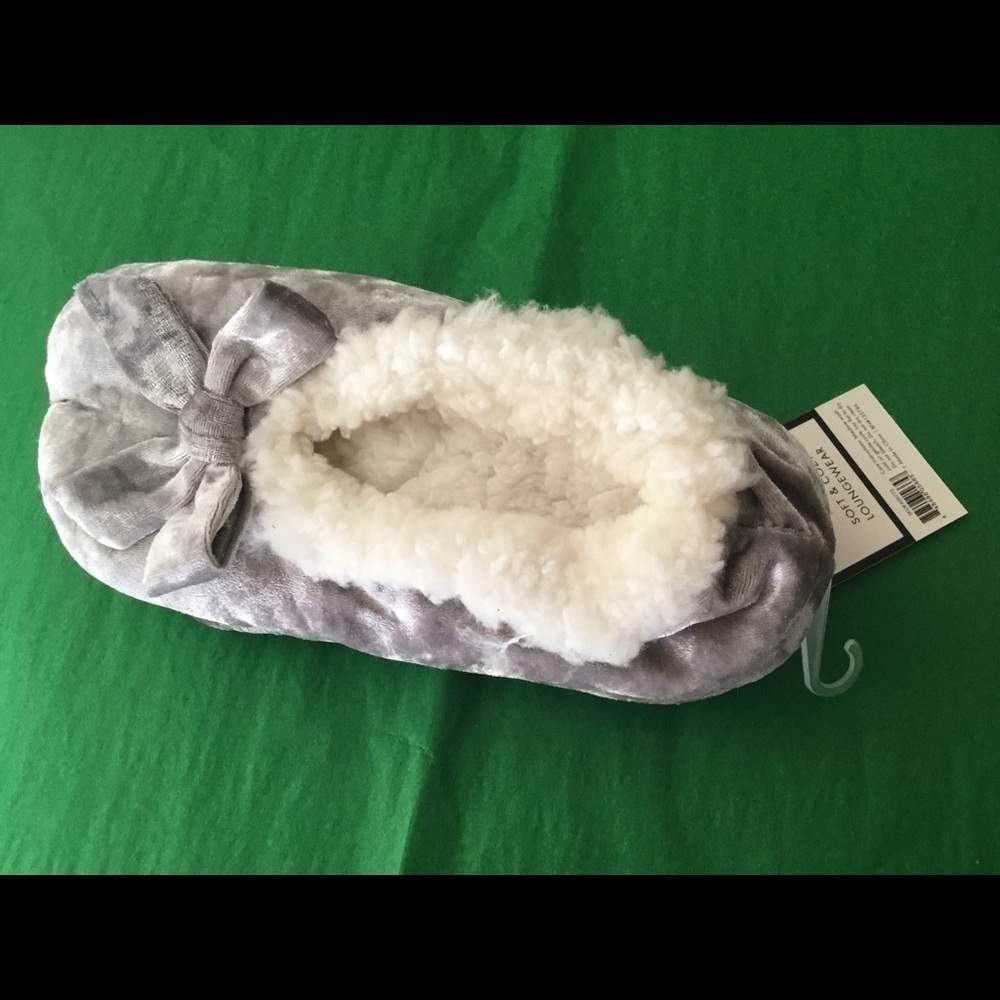 COMFORT SLIPPERS‎